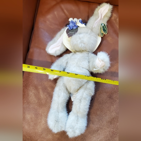 18 inch The Bearington Collection Beige Bunny Rabbit Stuffed Animal Plush Flaw - Picture 5 of 7